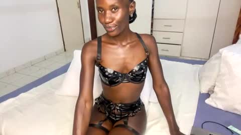 zaria_amara online show from July 25, 7:22 pm