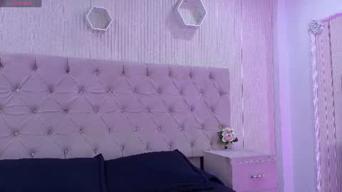 Zarina Waynne online show from August 5, 1:58 pm