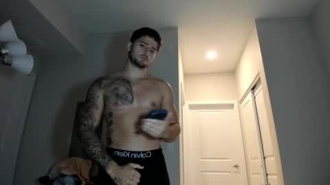 Snapshot of zaylanez chatting on January 19, 7:56 am Zay lanez online show from January 19, 7:56 am