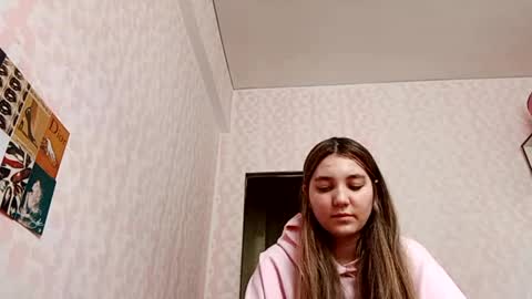 zeniabrossoit online show from April 6, 8:26 am