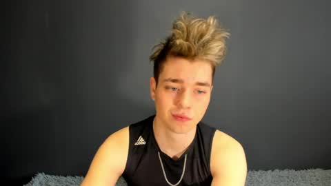 Ethan online show from May 12, 2:19 am