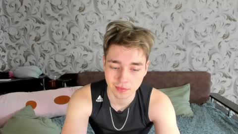Ethan online show from May 14, 2:51 am