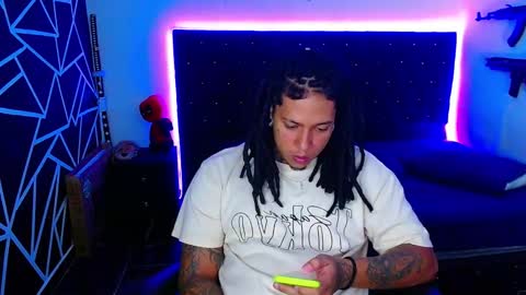 Snapshot of zero_x9 chatting on February 22, 8:18 pm zero_x9 online show from February 22, 8:18 pm