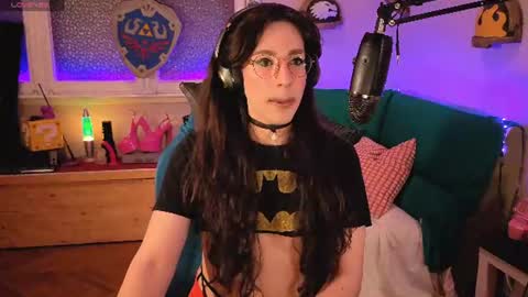 zesty_peach online show from June 9, 11:27 pm