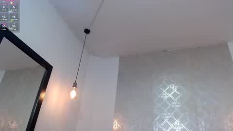 ZHAMIRA  ANDRES online show from February 16, 7:38 pm