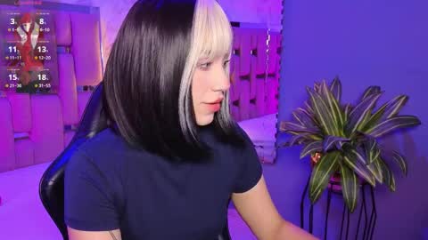 Snapshot of zharaluxie chatting on April 6, 12:50 pm Zhara online show from April 6, 12:50 pm