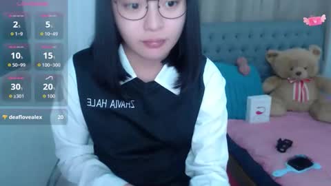 im your lovely zhaviabigcock here online show from March 4, 3:45 am