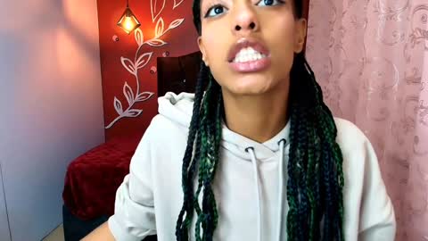 Zia Green online show from January 3, 11:57 am