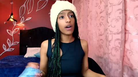 Zia Green online show from January 15, 3:29 pm