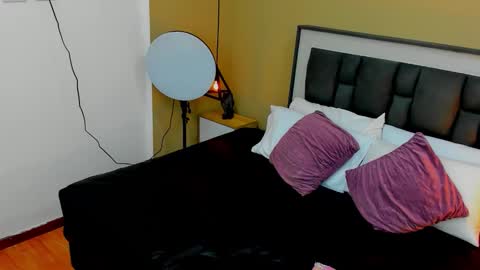 zia online show from September 14, 11:09 am