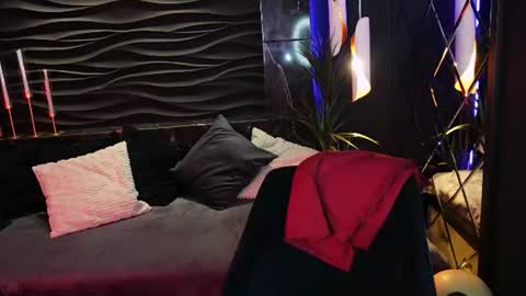 Snapshot of zlata_az chatting on July 18, 1:48 pm Zlata online show from July 18, 1:48 pm