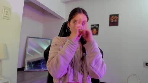 zoe_dear online show from April 15, 7:21 pm