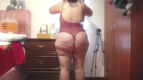 zoe hotxxx online show from June 4, 2:45 pm
