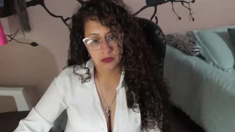 Zoe Koller online show from October 30, 9:26 pm