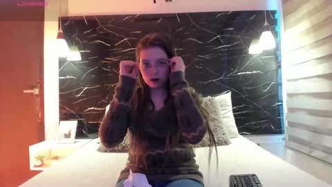 Zoe online show from March 3, 11:38 am