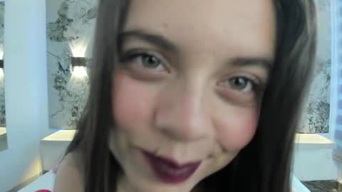 Zoe online show from April 3, 11:30 am