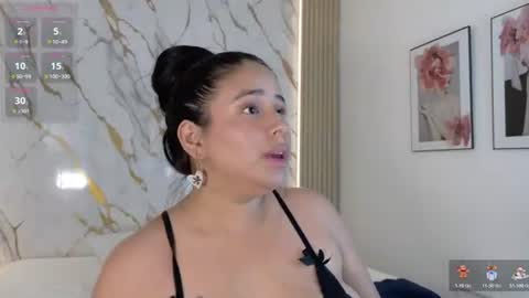 zoe_longhair online show from July 13, 7:05 pm