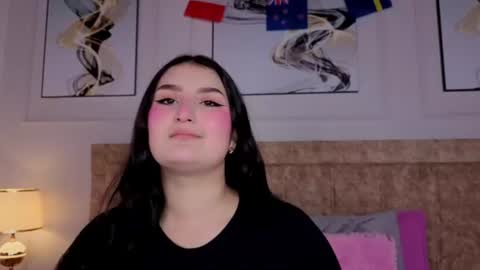 zoe_moon__ online show from June 18, 11:14 am