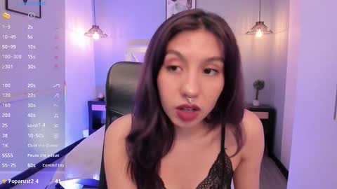 zoe_moreau online show from March 6, 8:38 pm