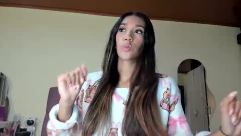 Zoe online show from June 29, 11:27 pm