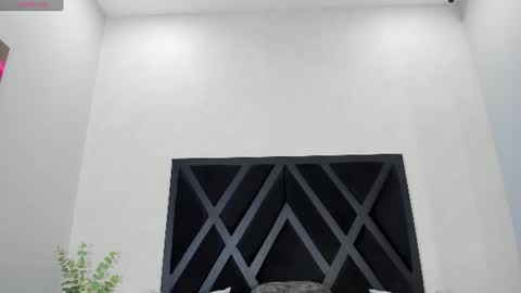 Snapshot of zoee_martins_ chatting on June 16, 5:59 pm Zoe 3 online show from June 16, 5:59 pm
