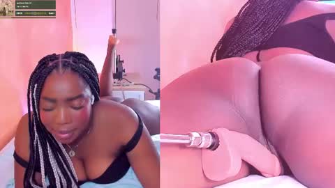 Snapshot of zoeethompson_cm chatting on July 10, 11:02 am online show from July 10, 11:02 am