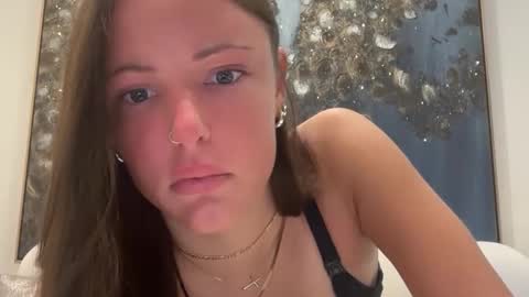 zoepriceee online show from April 19, 3:55 pm