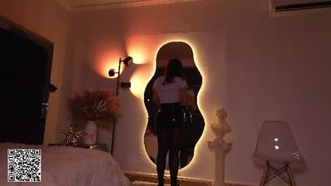 Snapshot of zoevidal_ chatting on June 27, 11:59 am zoevidal_ online show from June 27, 11:59 am