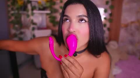 zoey fox  online show from June 10, 1:06 am