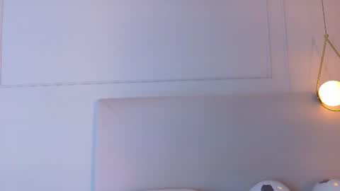 Zoey online show from July 8, 1:04 pm