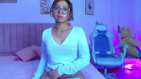 Zoe online show from March 9, 12:31 pm