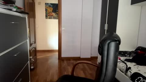 zurdineno online show from July 8, 2:32 pm