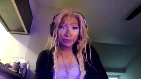 ZYA online show from February 24, 11:14 pm