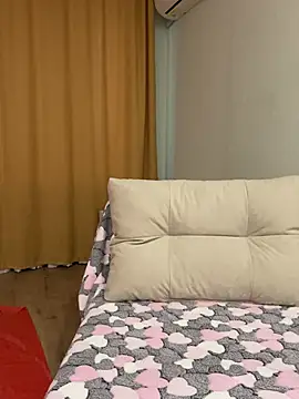 angelmommu online show from February 28, 8:15 am