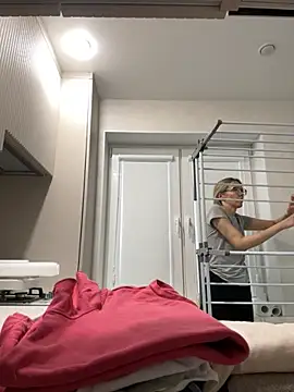 angelmommu online show from March 4, 5:57 am