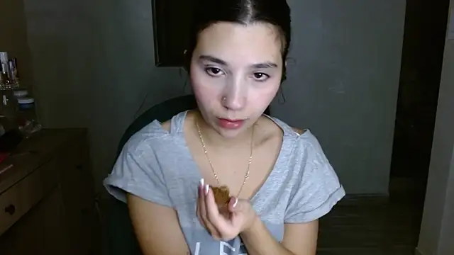 mia  lopez  online show from July 1, 2:46 am