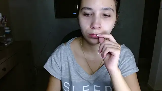 mia  lopez  online show from July 2, 3:56 am