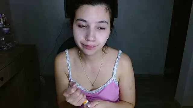 mia  lopez  online show from July 17, 3:57 am