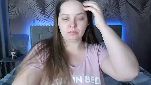 uliastar online show from February 26, 5:09 am