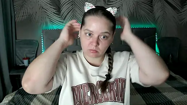 uliastar online show from September 23, 6:38 am