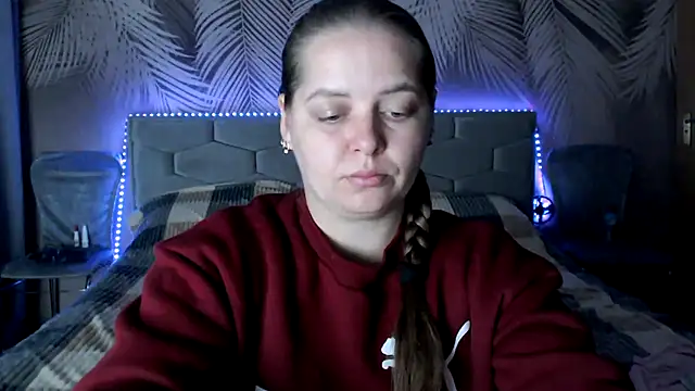 uliastar online show from September 30, 7:35 am