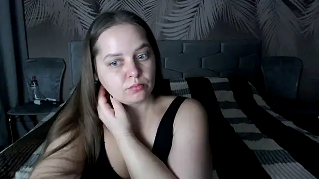 uliastar online show from November 20, 8:25 am