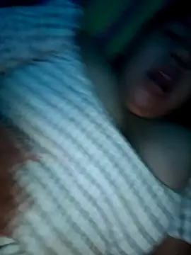 Snapshot of FerLu8 chatting on April 9, 4:12 am FerLu8 online show from April 9, 4:12 am