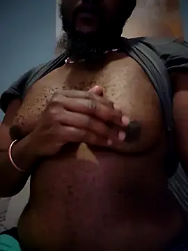 Snapshot of douksm chatting on February 2, 8:18 pm douksm online show from February 2, 8:18 pm