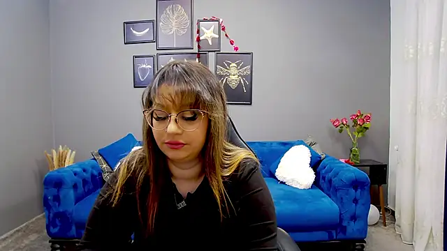 Snapshot of Katewalker_ chatting on February 21, 6:15 pm Katewalker online show from February 21, 6:15 pm