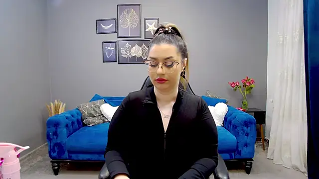 Snapshot of Katewalker_ chatting on February 26, 6:21 pm Katewalker online show from February 26, 6:21 pm