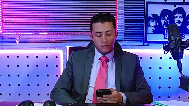 Snapshot of Darko0717 chatting on July 19, 3:05 pm Darko0717 online show from July 19, 3:05 pm