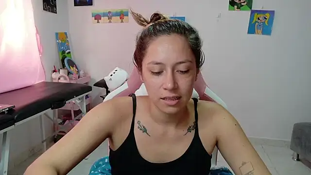 MommyMiaWs online show from January 9, 5:26 pm