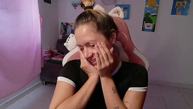 MommyMiaWs online show from February 7, 4:43 pm