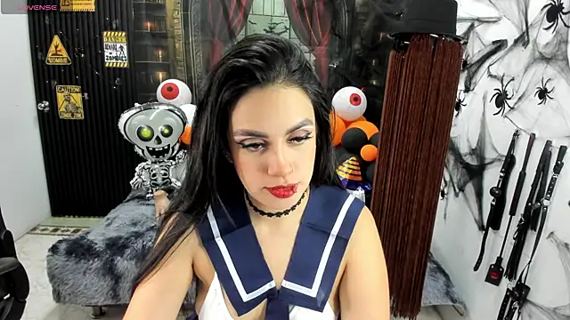 criss 21  online show from November 4, 8:08 pm